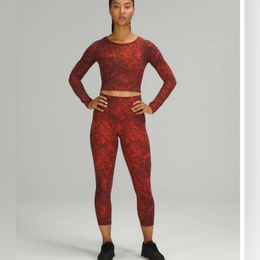 NWT Lululemon Wunder Train HR Tight 25” Autumn Red Black Denim Wash Print Sz. 20